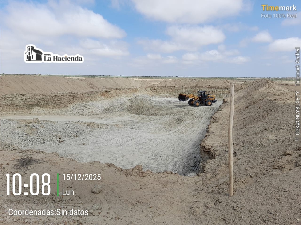 Excavación del Reservorio de Agua para el Proyecto