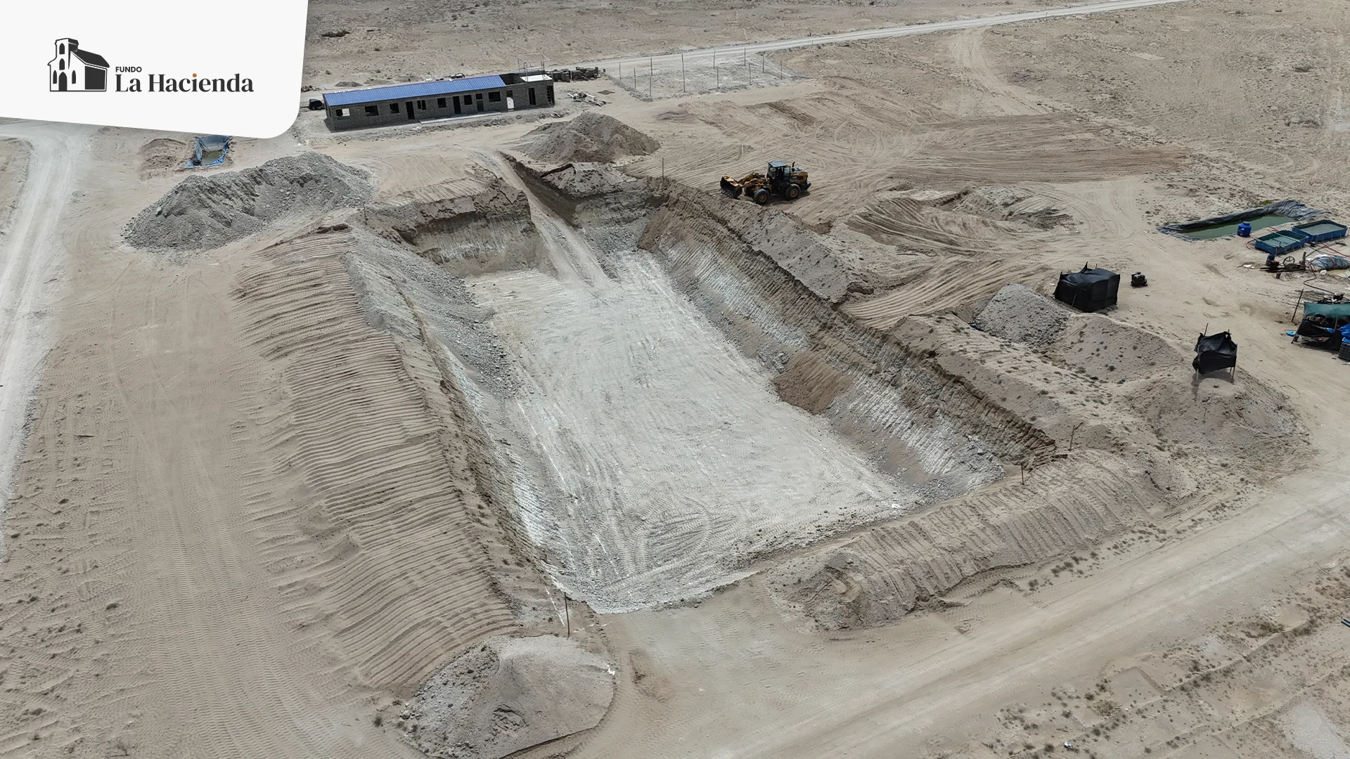 Reservorio en construcción